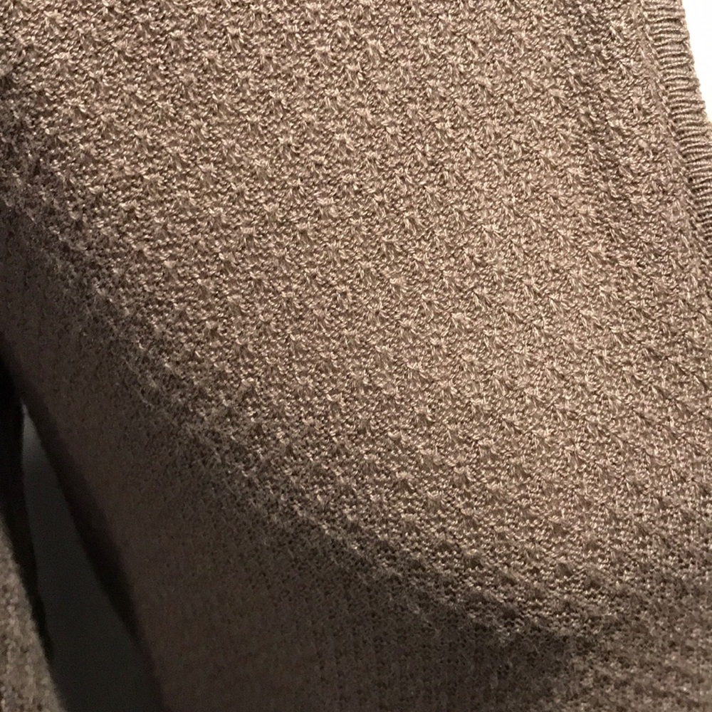 Light sweater - Picture 3 of 3